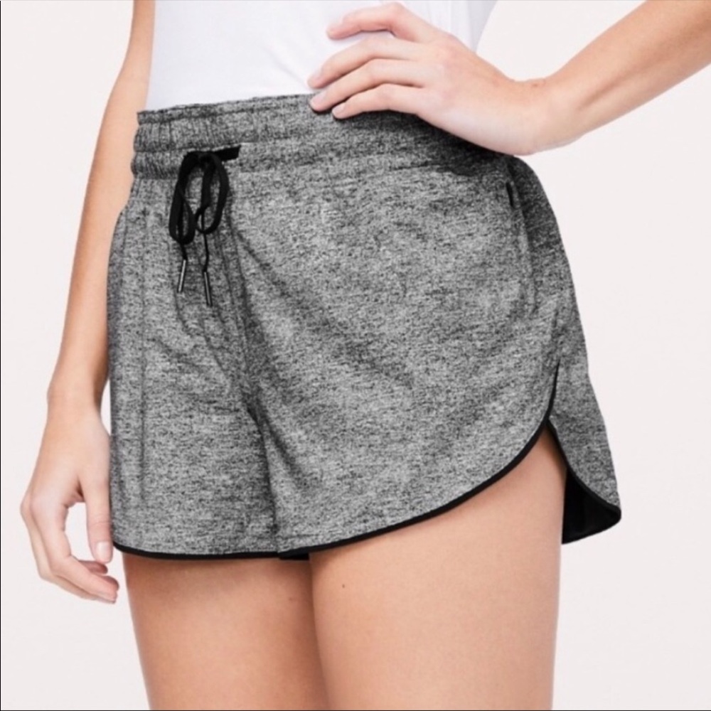 Choose a side short lululemon